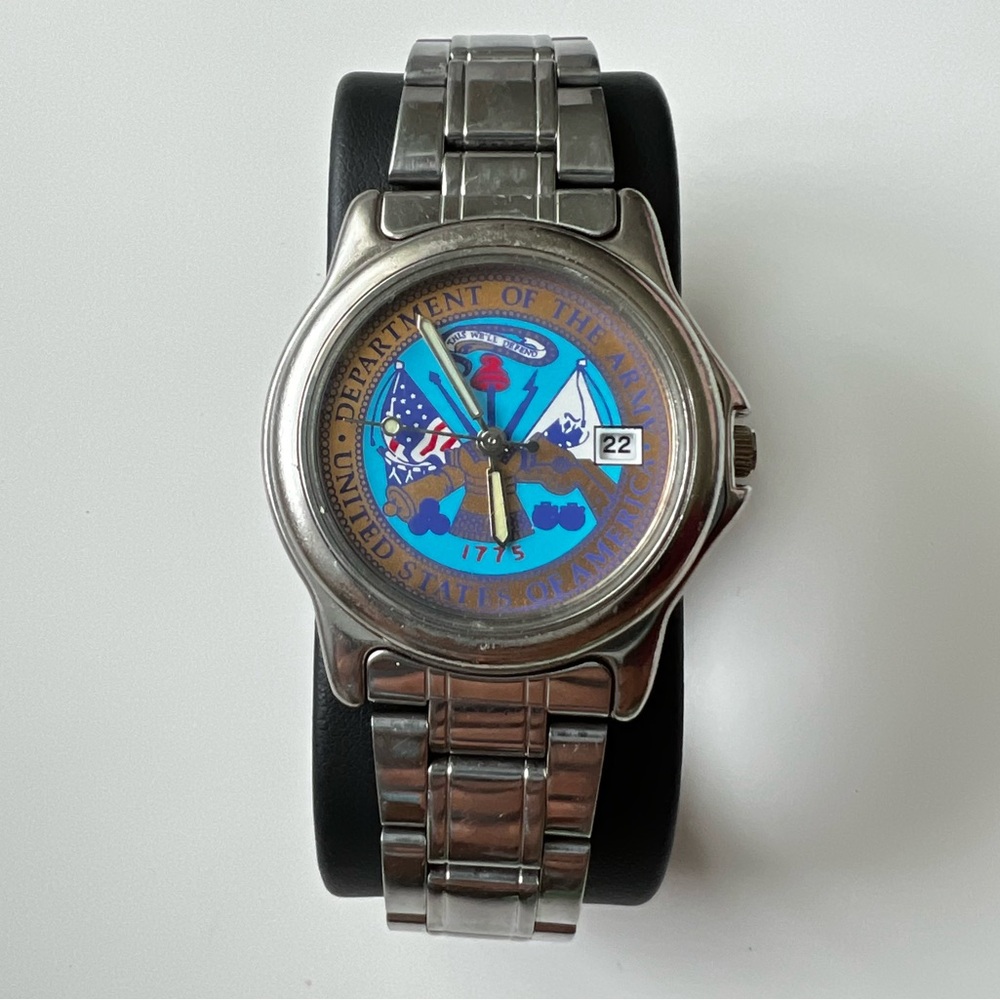 Accutime Vintage USA Department of the Army Silver Men’s Watch (Tested/Working)